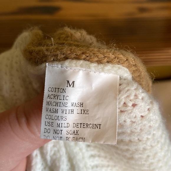 Zaful Mixed Knit Twist Front Crop Sweater - Picture 7 of 7